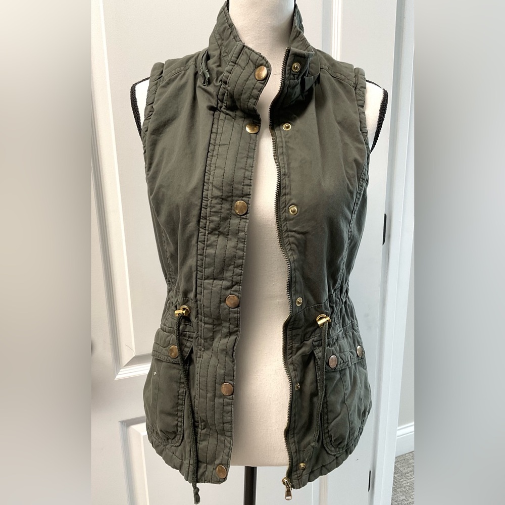 YMI Utility Vest Olive Sherpa Junior XS